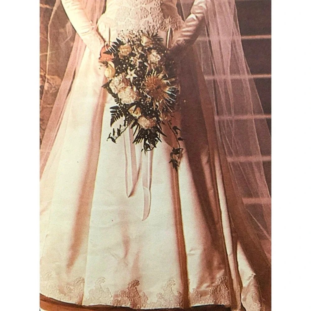 Vogue Bridal Edition Pattern 1980s Wedding Bride Bridesmaid Gowns 32.5